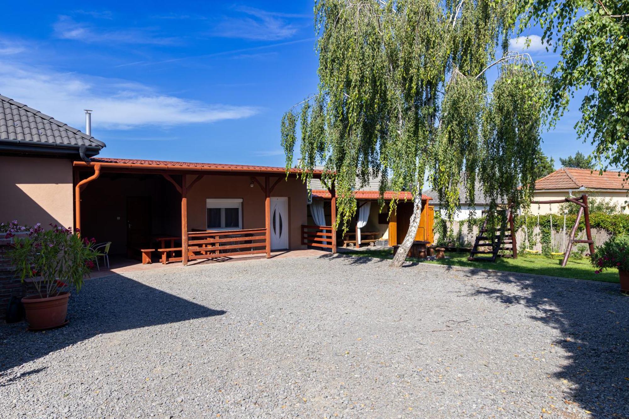Kincső Vendégház Sárospatak Exterior foto